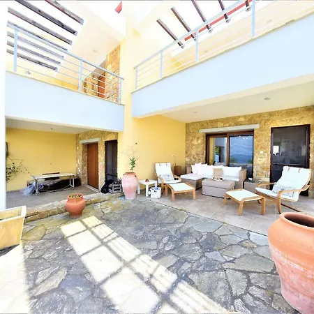 Villa Elisa